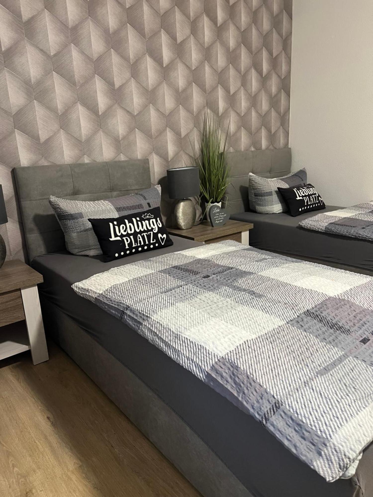Ferienwohnung Viktoria ゴータ エクステリア 写真